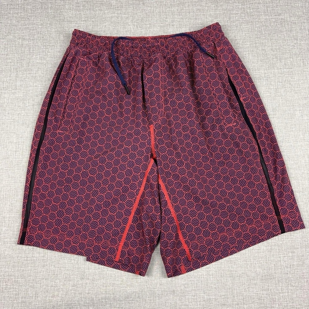 Lululemon Pace Breaker Shorts 9 Mens Medium Lined Red Navy Geometric Maze